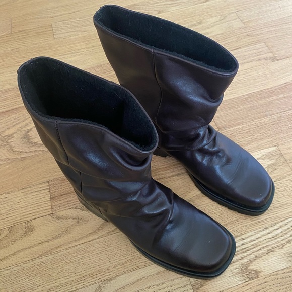 Siberian Husky Womens Ankle Boots Booties Dark Chocolate Brown 7 D Soft Leather - Picture 8 of 16